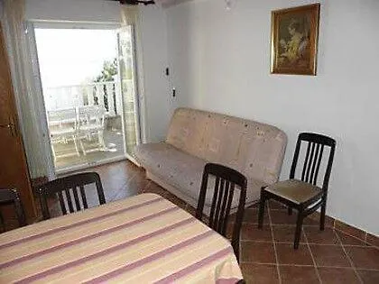 Apartments Mar Malinska